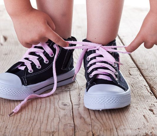 Na co zwracać uwagę przy zakupie butów dla małego dziecka?