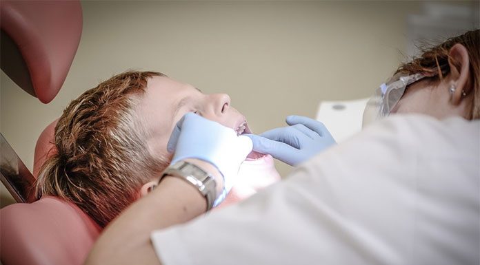 wizyta z dzieckiem u dentysty