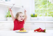 Kiedy rozszerzać dziecku dietę?