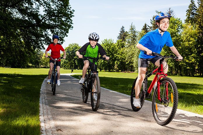 Nauka jazdy na rowerze – jaki rower wybrać dla dziecka?
