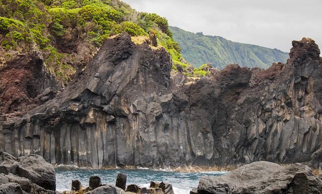 W co są wyposażone instrumenty elektroniczne i cyfrowe? W co są wyposażone instrumenty elektroniczne i cyfrowe?