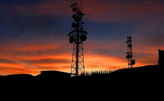 Czy można oglądać TV przy niemowlaku? Czy można oglądać TV przy niemowlaku?
