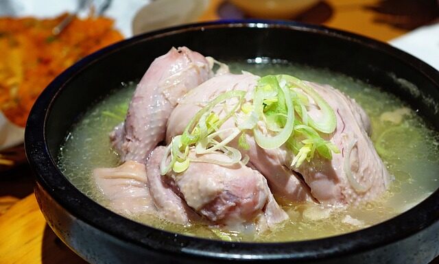 Czy 7 miesięczne dziecko może jeść rosół? Czy 7 miesięczne dziecko może jeść rosół?