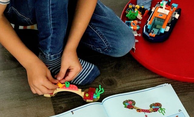 Czy klocki LEGO żółkną? Czy klocki LEGO żółkną?