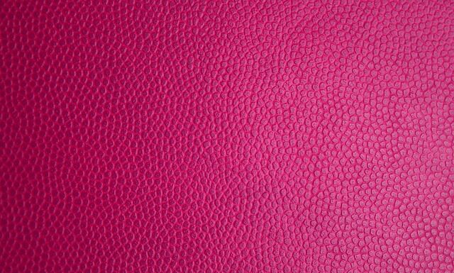 Czym można skleić skórę? Czym można skleić skórę?