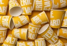 Jak trwałe skleić plastik?