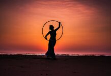 Czy hula hop z obciążnikiem odchudza?
