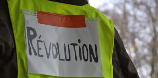 Jakie powinny być kamizelki ratunkowe dla dzieci? Jakie powinny być kamizelki ratunkowe dla dzieci?