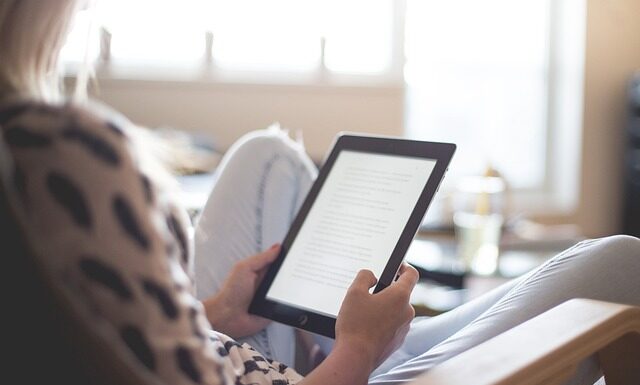 Co oznacza EE na kalkulatorze?