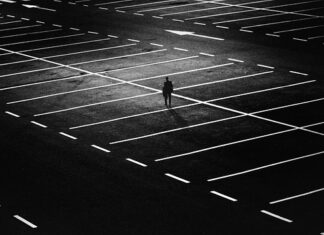 Czy na parkingu można jeździć bez prawa jazdy? Czy na parkingu można jeździć bez prawa jazdy?