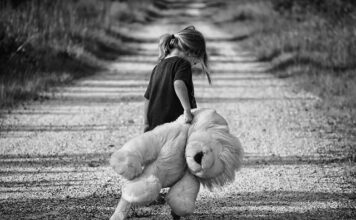 Co jeśli dziecko nasika do basenu? Co jeśli dziecko nasika do basenu?