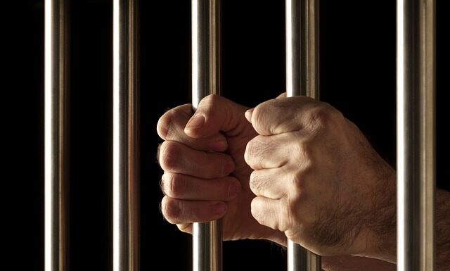 Ile karnych w hokeju?