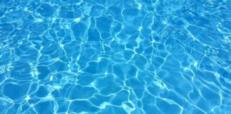 Czy basen hartuje dziecko?